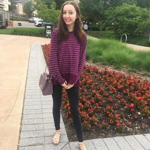 Meet your Posher, Kelly